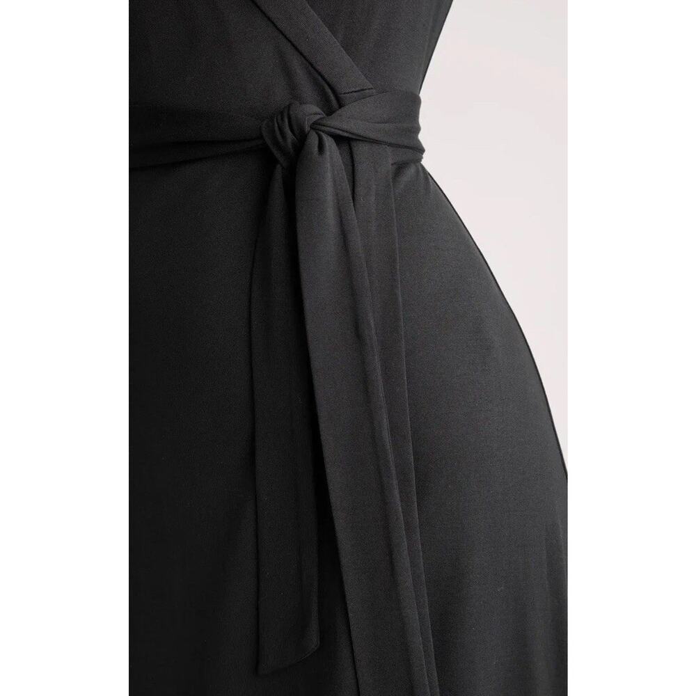 NWT QUINCE 100% SILK JERSEY MIDI WRAP DRESS Size Small Black MSRP $150 - Picture 6 of 16